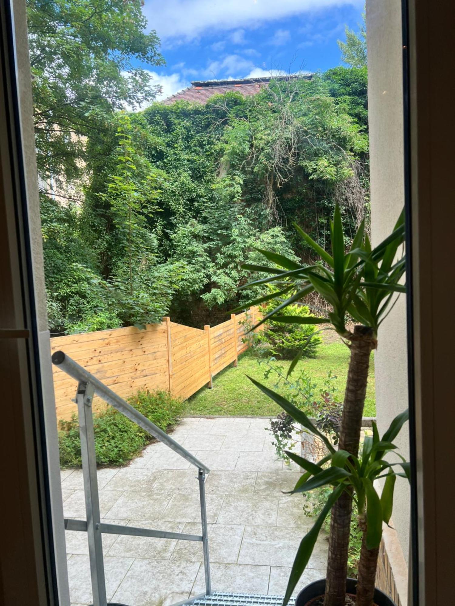 Soul-Apartment Terrasse Privat-Parkplatz Boxspringbett 55Zoll Tv Wlan Leipzig Exterior photo